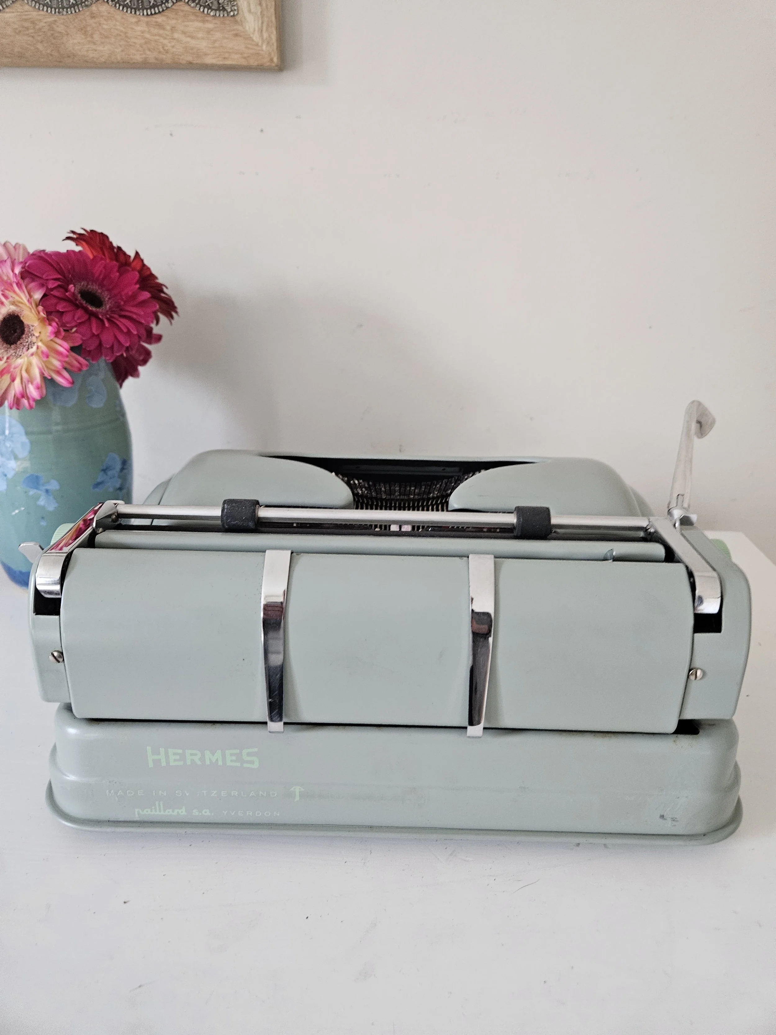 Hermes 3000 vintage typewriter with case and manual, serviced